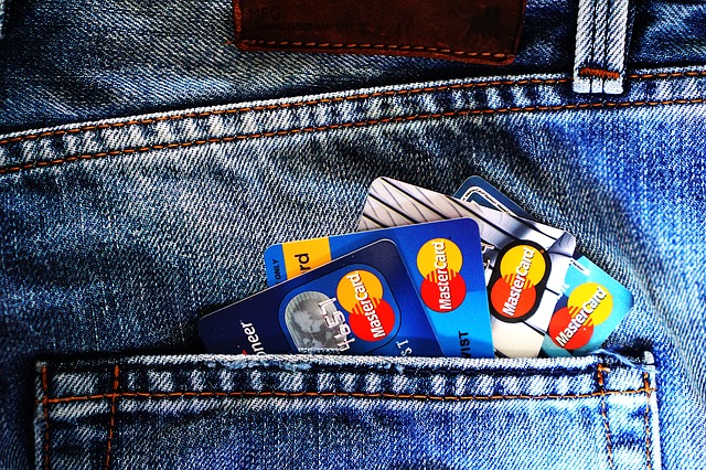 Google a Mastercard sa zaoberajú údajmi z kreditnej karty